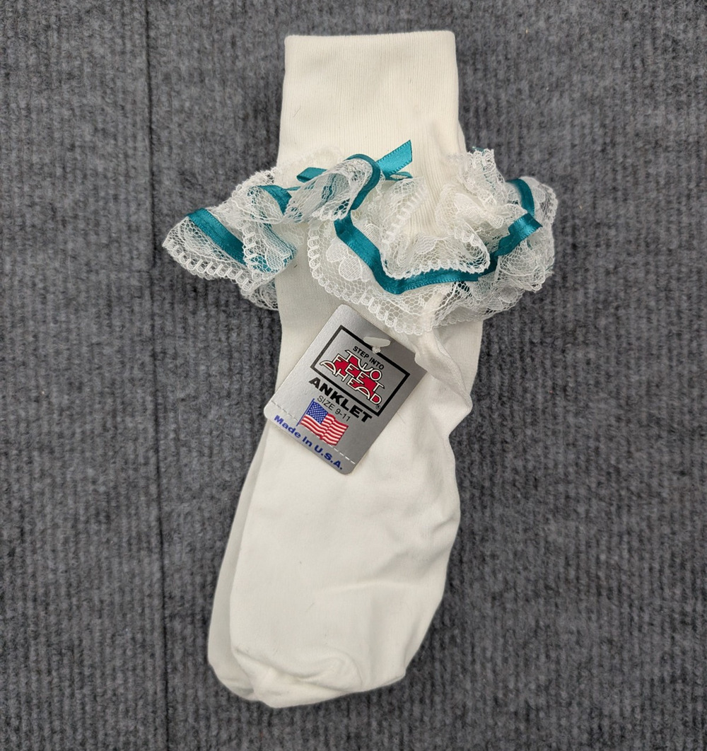 Vintage Lace Ruffle Ankle Socks Womens 9-11 Nylon Coquette White Church Frilly